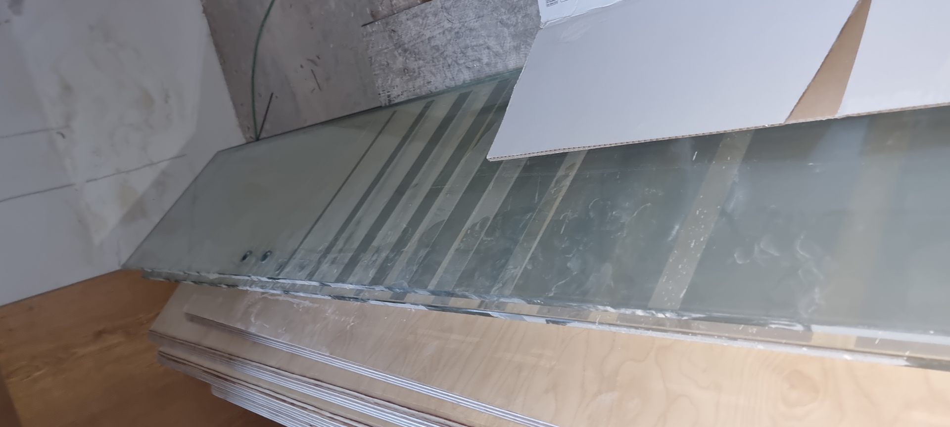 Fensterrahmen vor der Reinigung